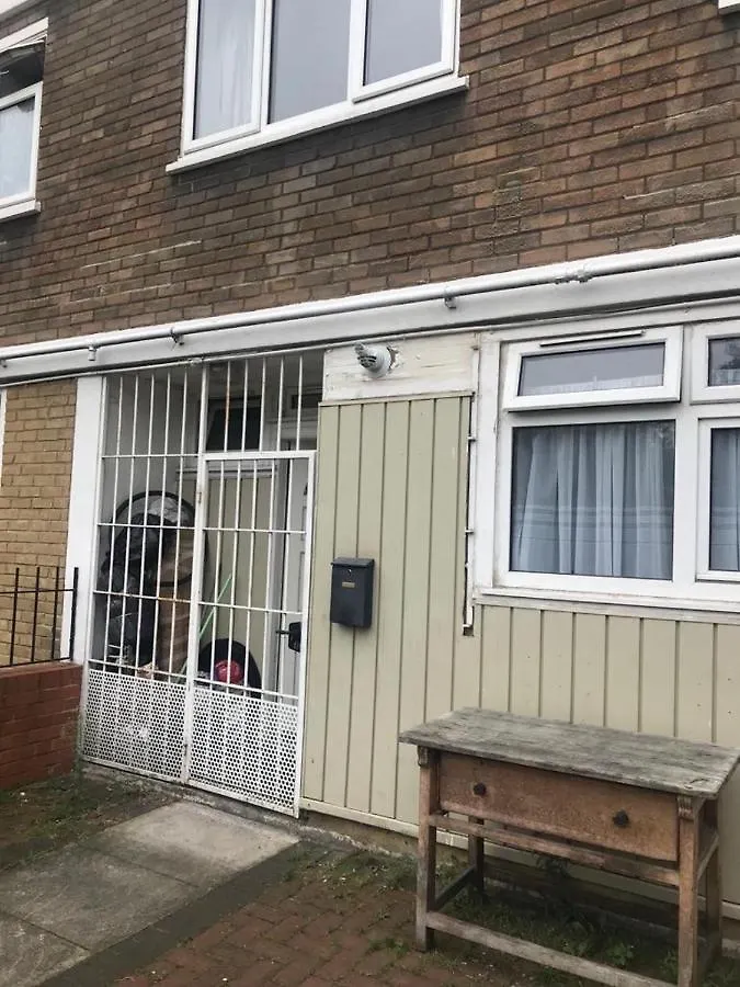 Arbnb Comfy Sleep Guest House Self Catering Private Bedrooms 60 Pound Per Night Per Person London